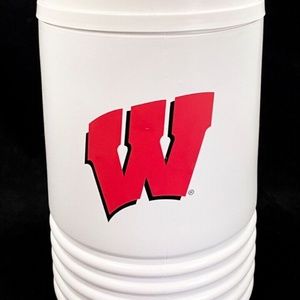 Wisconsin Badgers Vintage Retro Igloo 1/2 Half Gallon Water Jug Cooler Red White